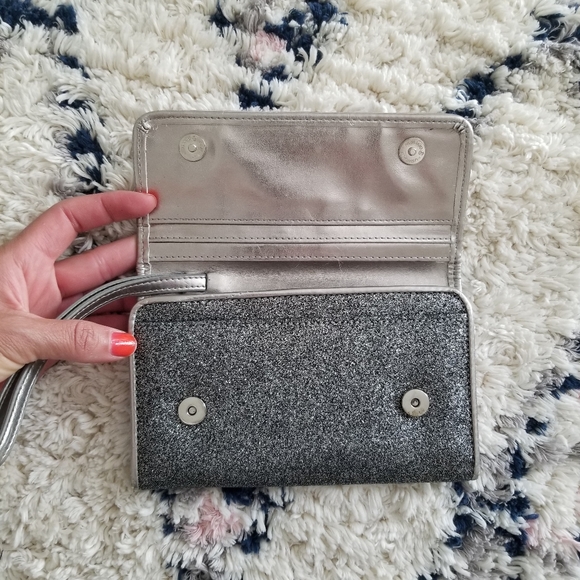 $2! 5 for $10 🔥ALDO Glitter Cocktail Party Clutch Wristlet - Picture 3 of 6